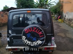 Suzuki Samurai 